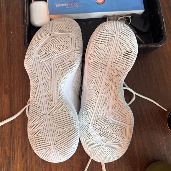 Nike Adults' Hyperspeed Court Volleyball Shoes - Picture 5 of 6